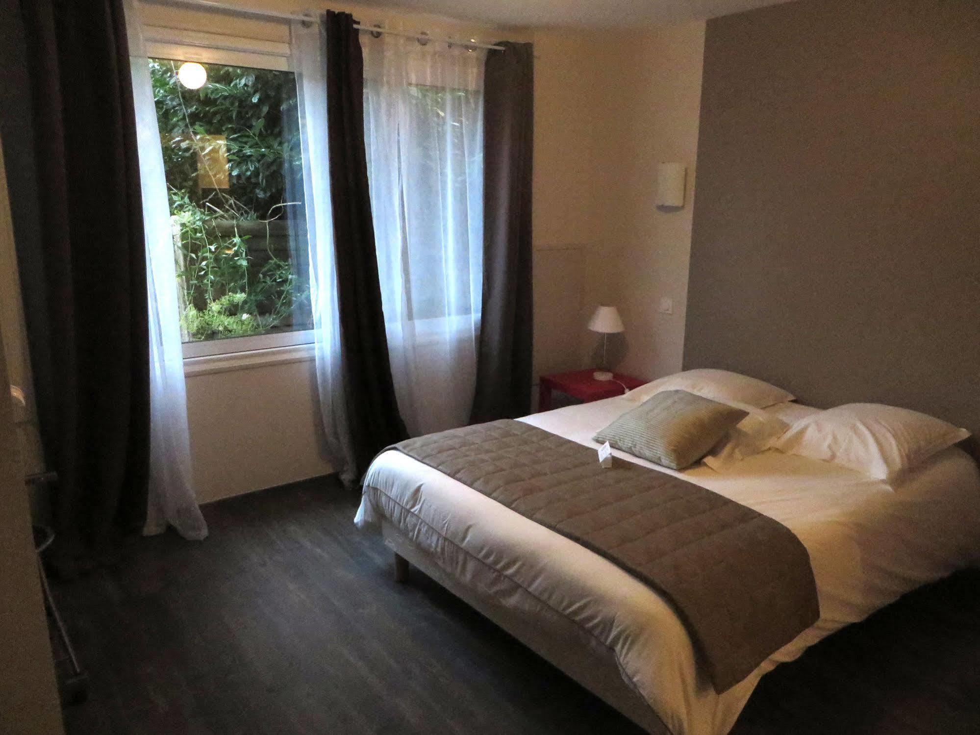 Hotel Les Pieux En Cotentin Ngoại thất bức ảnh